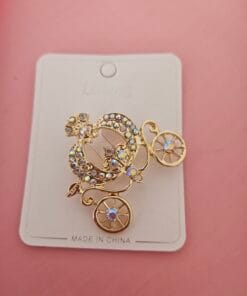 new metal carriage brooch